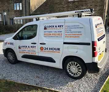 Locksmith in Barnsley arriving to carry out repairs