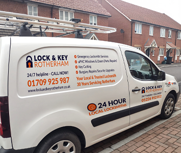 A Lock & Key Rotherham van arriving to assist a customer